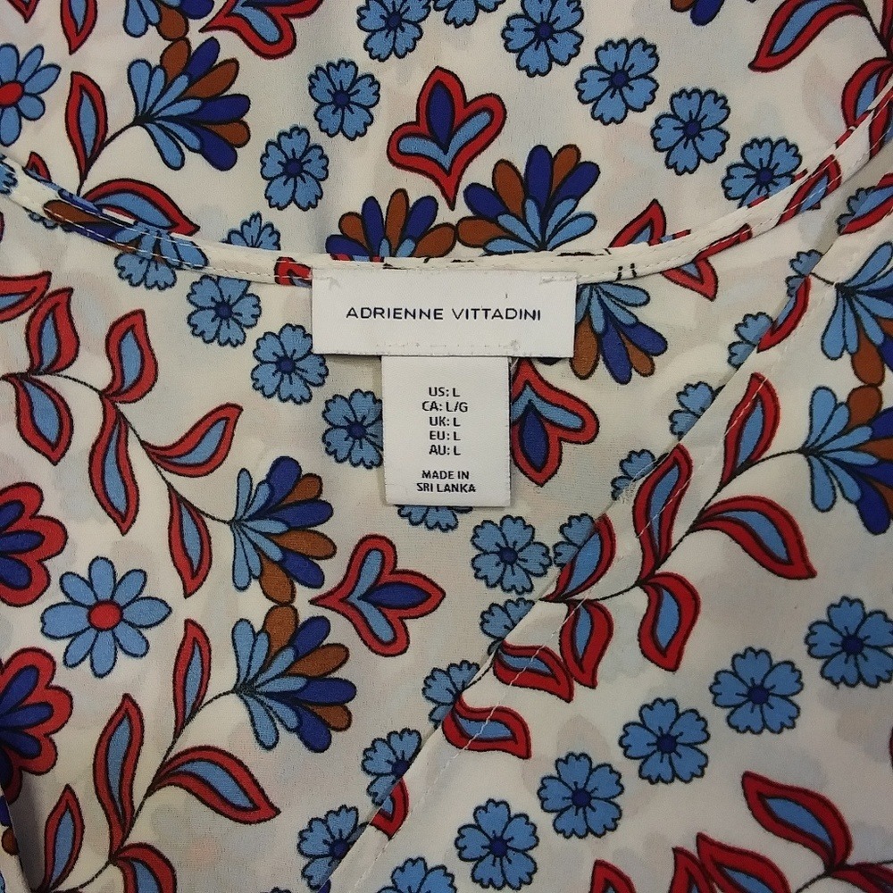 Adrienne Vittadini Blue Red Floral Medallion Bell Sleeve V-Neck Blouse‎ Large - Picture 4 of 8